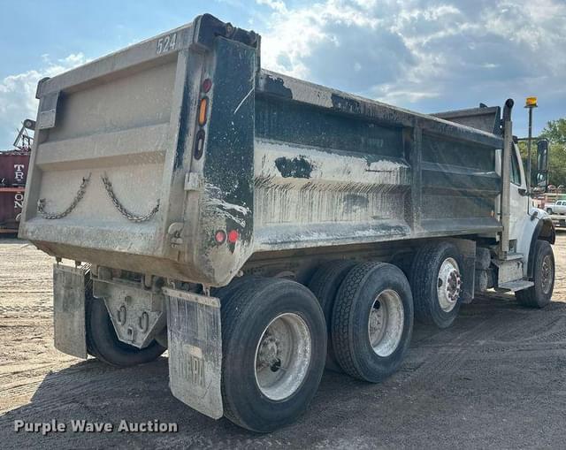 Image of Freightliner Business Class M2 equipment image 4