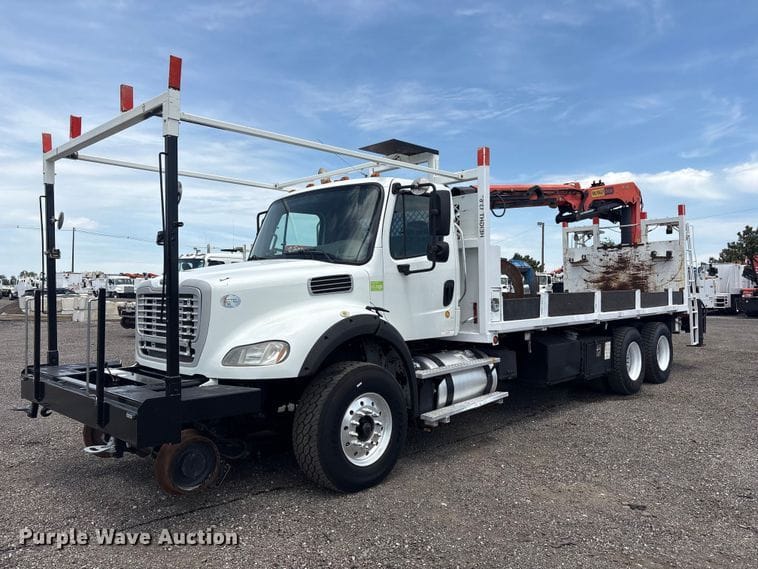 2013 Freightliner Business Class M2 Equipment Image0