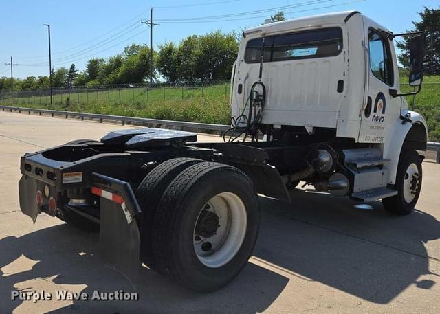 Image of Freightliner Business Class M2 equipment image 4