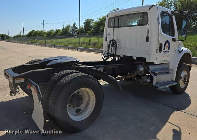 Image of Freightliner Business Class M2 equipment image 4