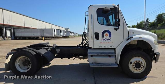 Image of Freightliner Business Class M2 equipment image 3