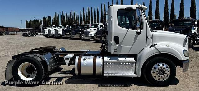 Image of Freightliner Business Class M2 equipment image 3