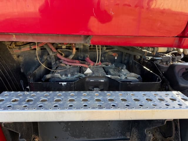 Image of Freightliner Cascadia equipment image 4