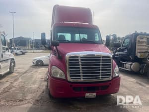 2013 Freightliner Cascadia 113 Image