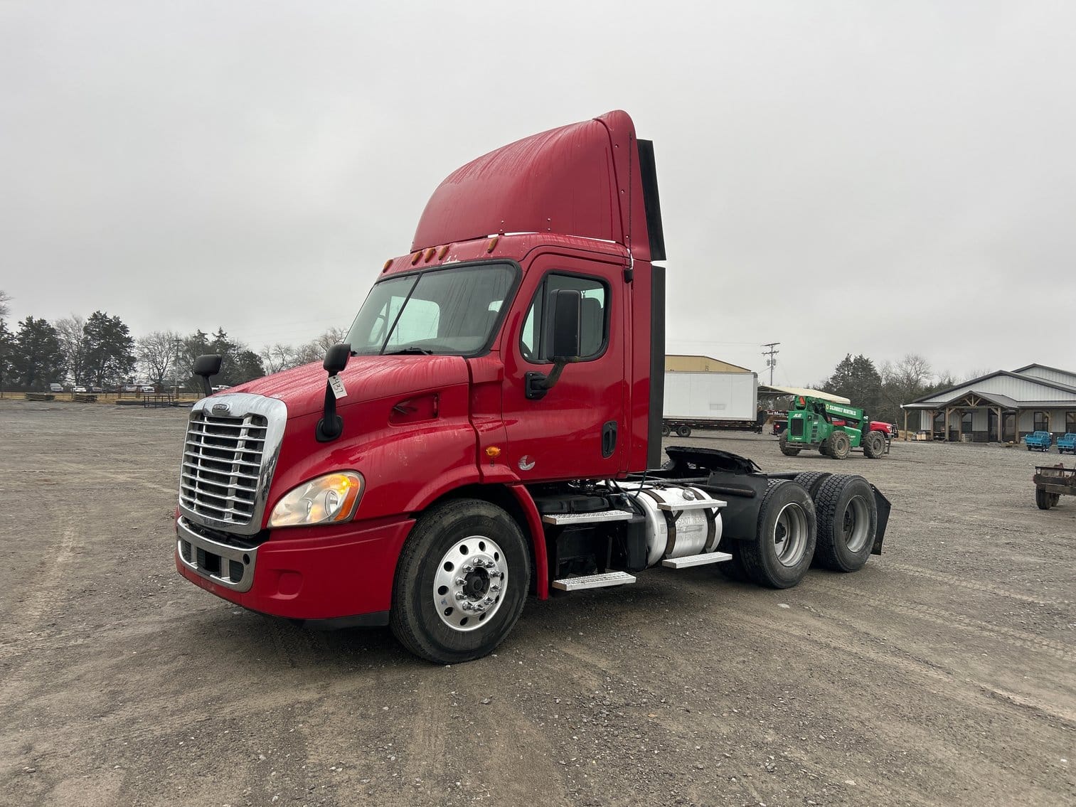 Freightliner Cascadia 113 Equipment Image0