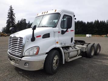 Main image Freightliner Cascadia 113