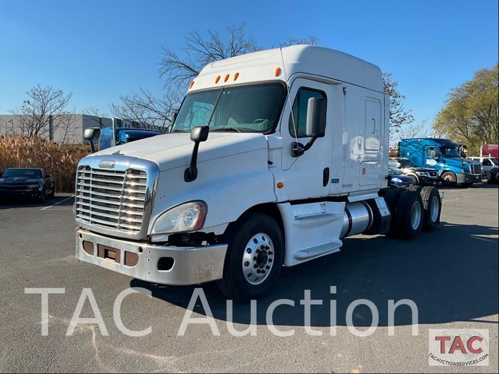 Main image Freightliner Cascadia 125