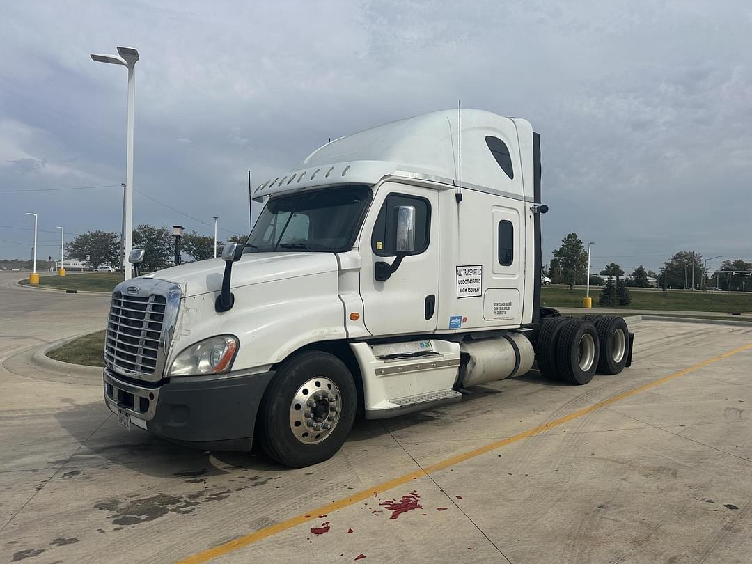 Image of Freightliner Cascadia 125 Primary image