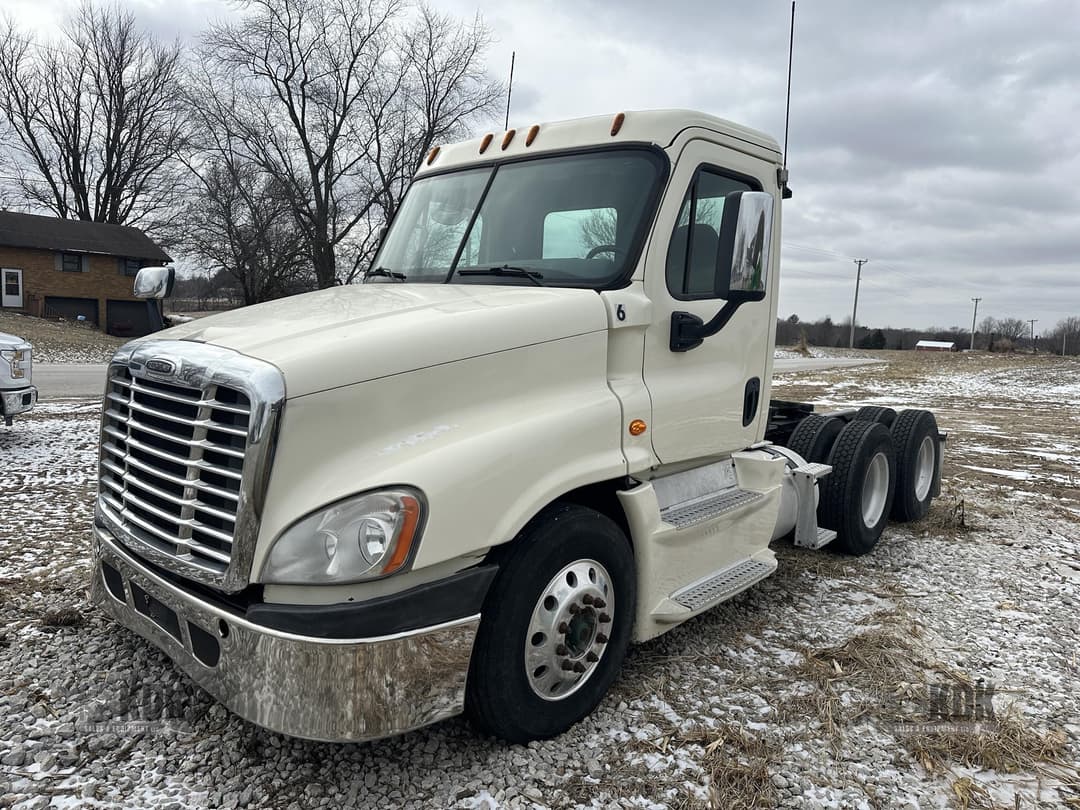Image of Freightliner Cascadia 125 Primary image