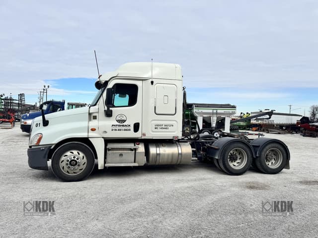 Image of Freightliner Cascadia 125 equipment image 1