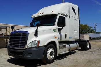 2013 Freightliner Cascadia 125 Equipment Image0