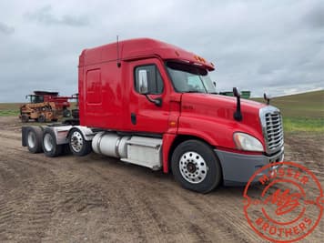 Main image Freightliner Cascadia 125
