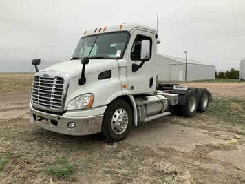 Main image Freightliner Cascadia