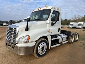 Main image Freightliner Cascadia