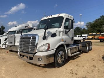 Main image Freightliner Cascadia