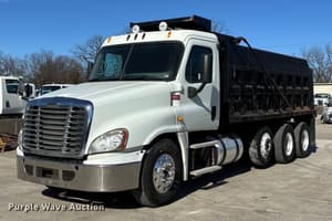 2013 Freightliner Cascadia Image