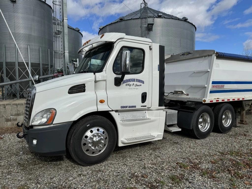 Main image Freightliner Cascadia