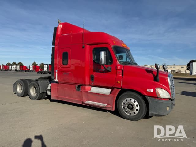 Image of Freightliner Cascadia equipment image 2