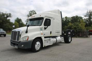 Main image Freightliner Cascadia