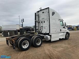 Main image Freightliner Cascadia 3