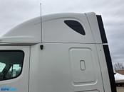 Thumbnail image Freightliner Cascadia 44