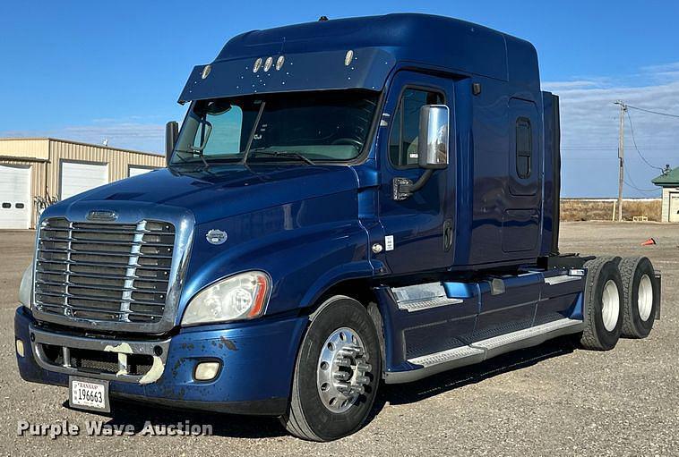 Image of Freightliner Cascadia Primary image