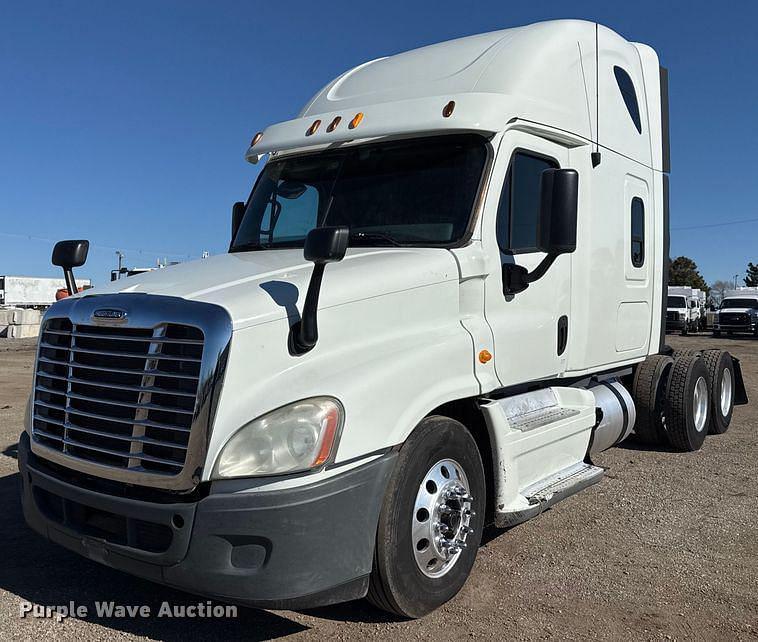 Image of Freightliner Cascadia Primary image