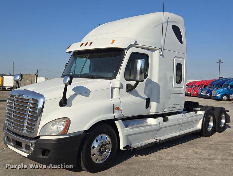 Image of Freightliner Cascadia Primary image