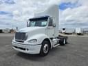 2013 Freightliner Columbia 112 Image