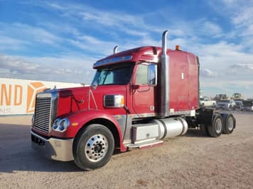 Main image Freightliner Coronado 132