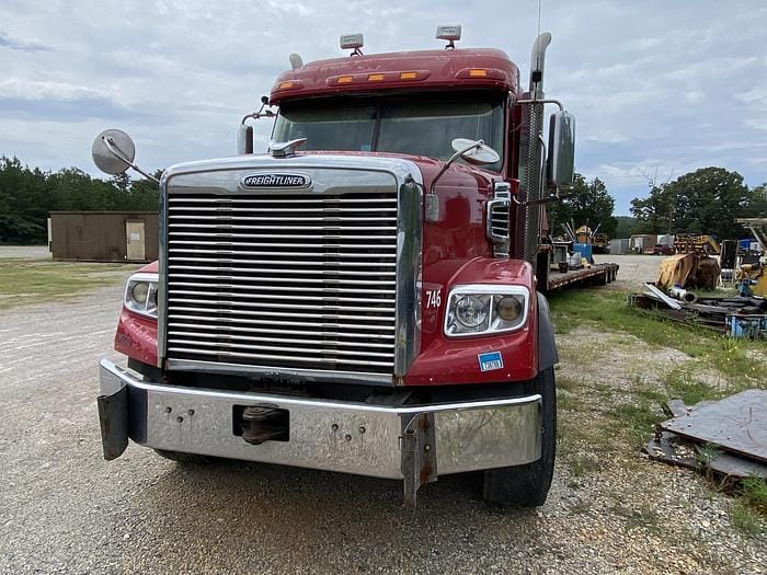 2013 Freightliner Coronado SD Equipment Image0