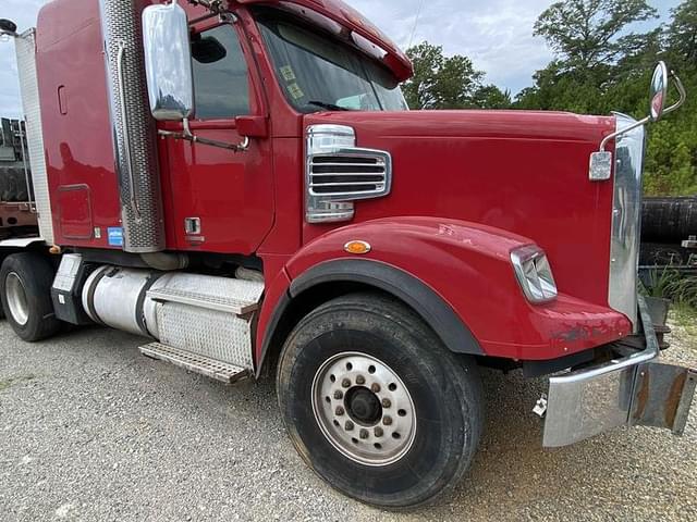 Image of Freightliner Coronado equipment image 1