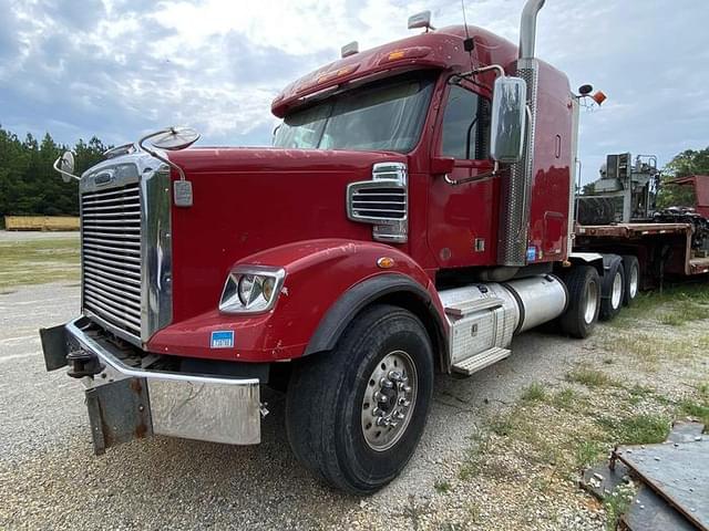 Image of Freightliner Coronado equipment image 1