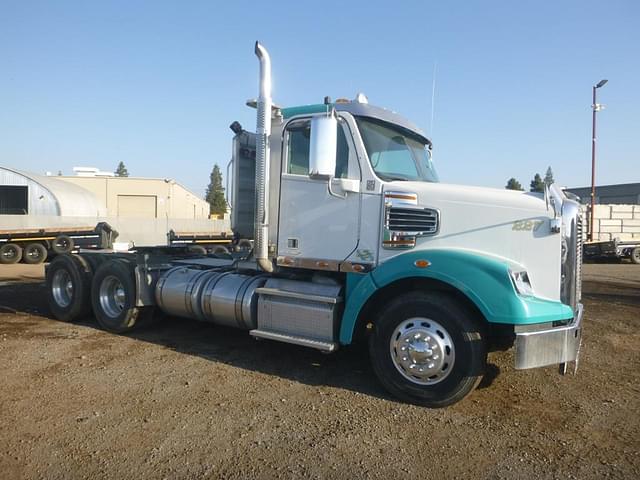 Image of Freightliner Coronado equipment image 1