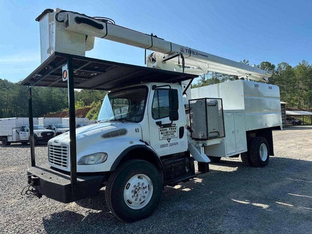 Image of Freightliner M2 Primary image