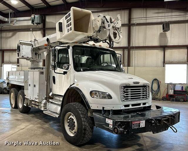 Image of Freightliner M2 equipment image 2