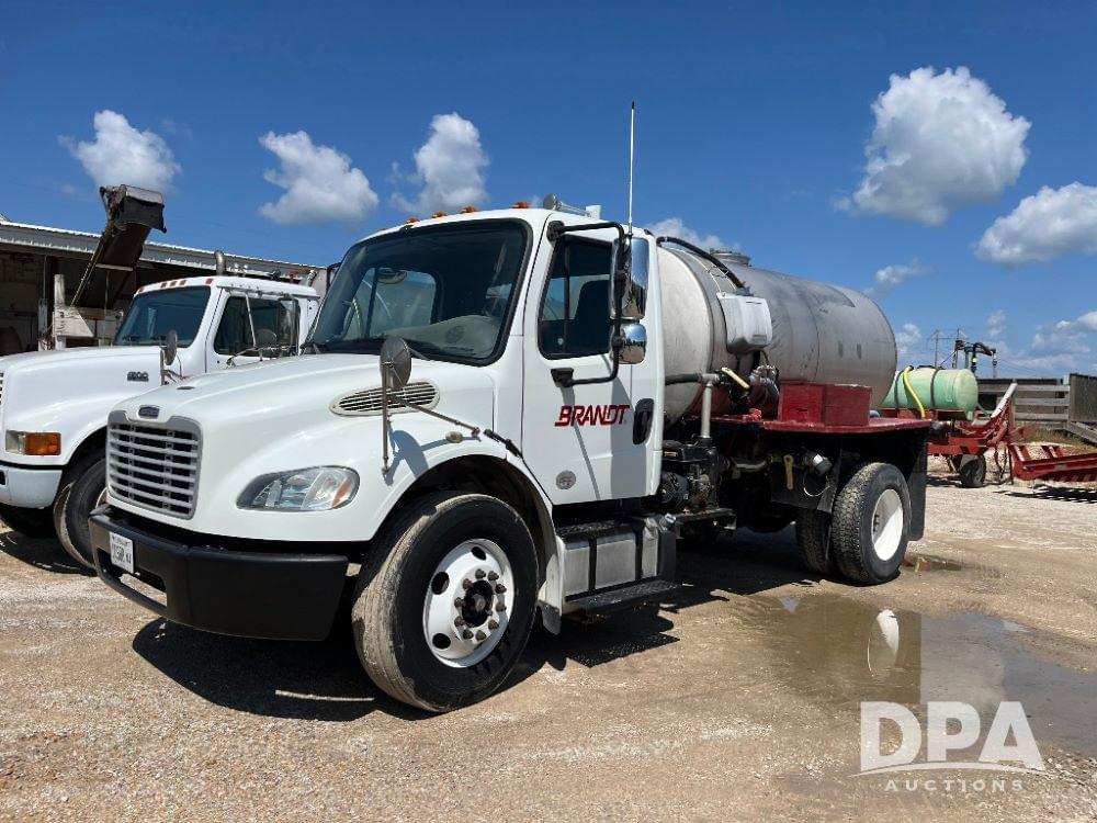 Image of Freightliner M2 Primary image