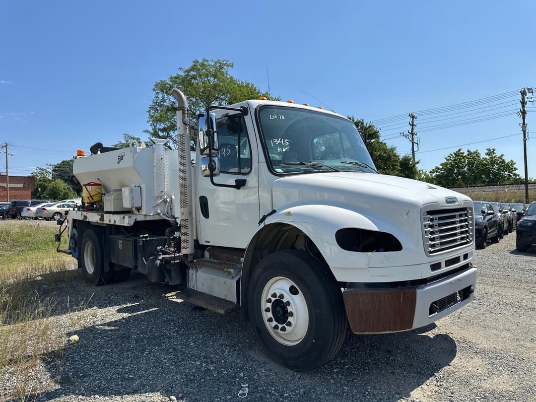 Image of Freightliner Undetermined Primary image