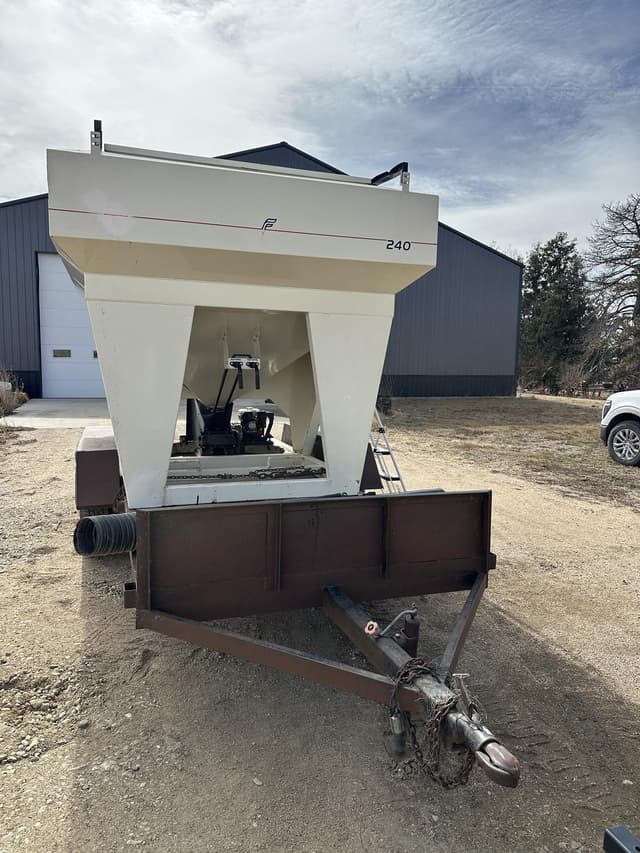 Image of Friesen 240 equipment image 1