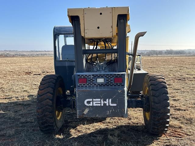 Image of Gehl RS8-42 equipment image 3