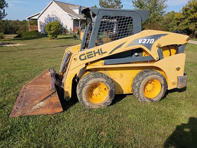 Image of Gehl V270 equipment image 2