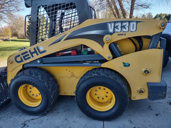 Main image Gehl V330