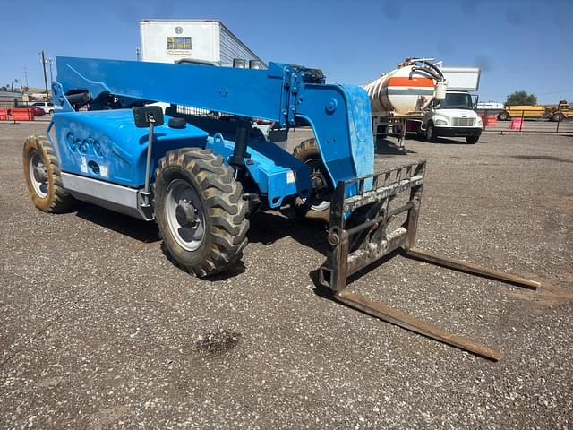 Image of Genie GTH844 equipment image 3