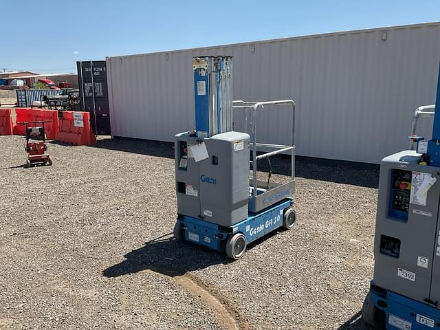 Image of Genie GR-20 equipment image 2