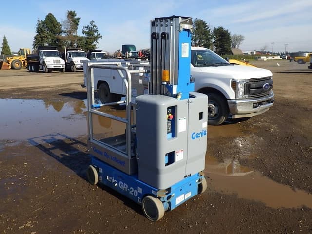 Image of Genie GR-20 equipment image 2