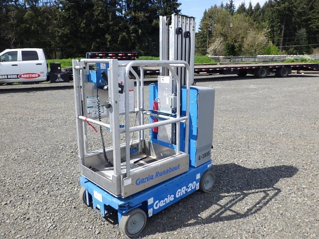 2013 Genie GR-20 Equipment Image0