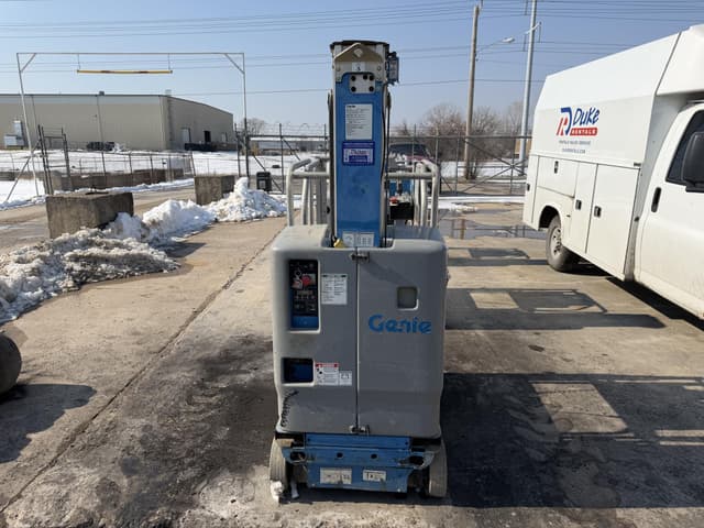 Image of Genie GR-20 equipment image 2