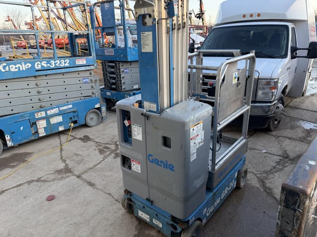 Image of Genie GR-20 equipment image 4