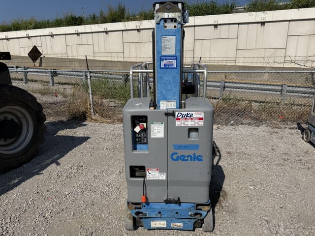 Image of Genie GR-20 equipment image 3