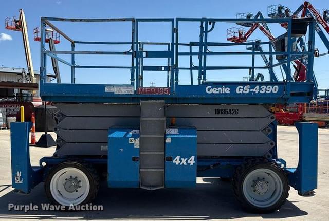 Image of Genie GS-4390 equipment image 3